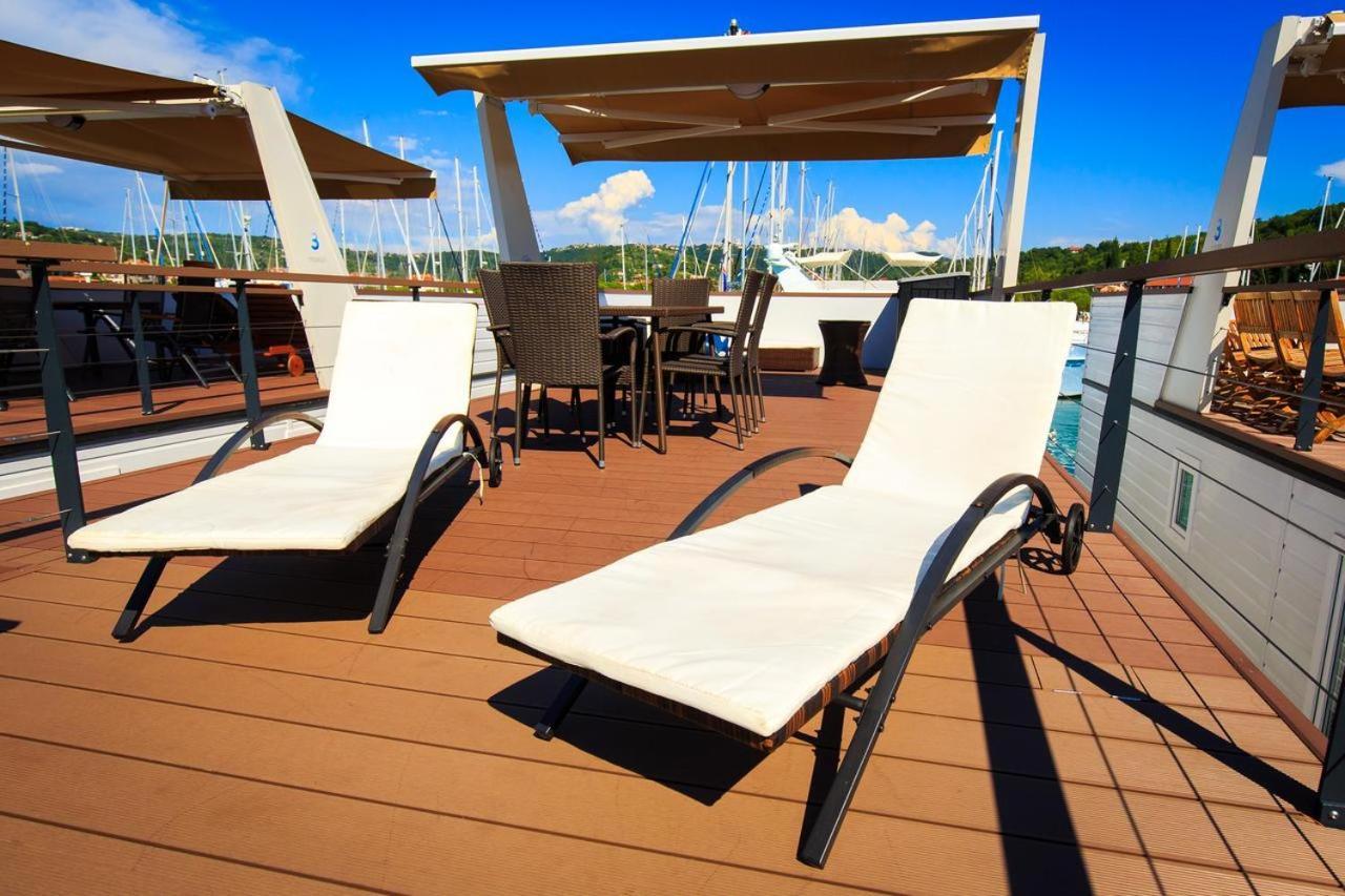 Floating House Sea Queen Portorož Dış mekan fotoğraf